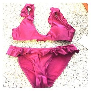 Cheery red ruffle bikini